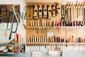 Quels outils indispensables pour transformer votre maison ?
