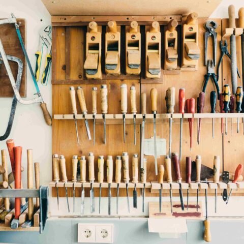Quels outils indispensables pour transformer votre maison ?