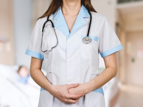praticien hospitalier
