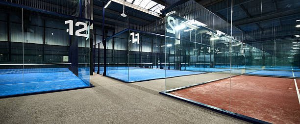 Installation terrain de tennis