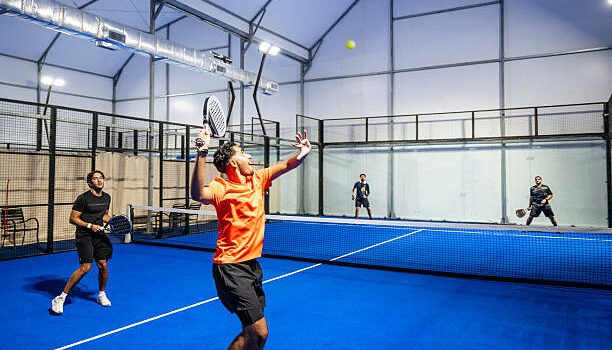 Construction terrain de tennis