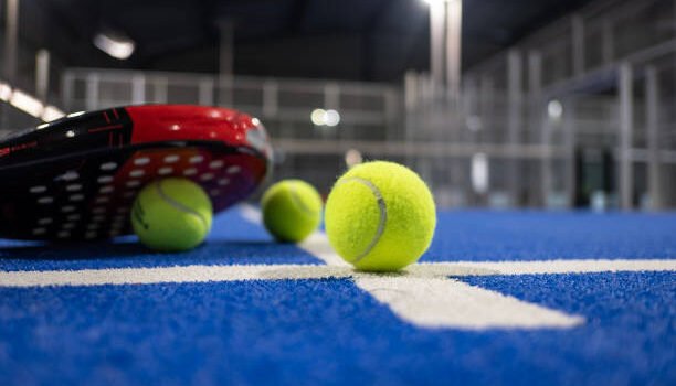 Constructeur court de tennis